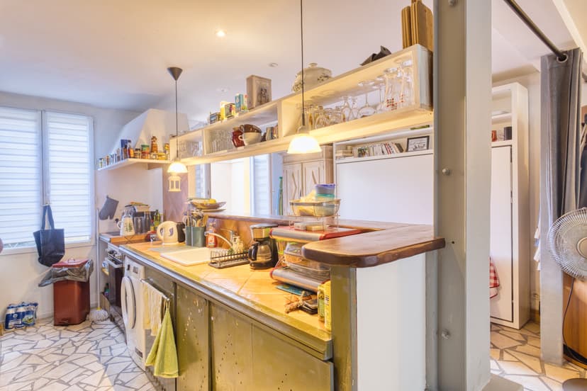 MONTMARTRE — Loft atypique avec terrasse, entre cinéma et cabaret 5